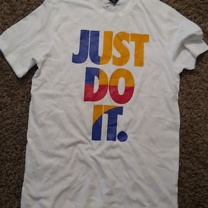 Nike t-shirt